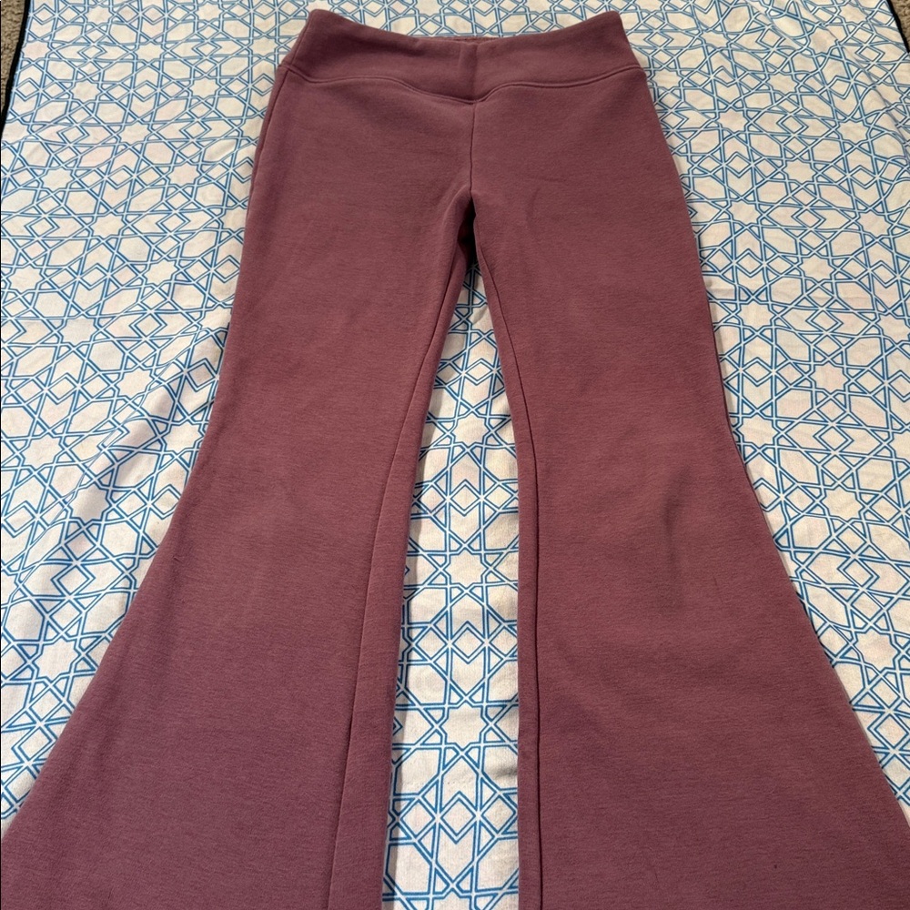 SO Kids Flared Leggings in Mauve - Picture 4 of 11